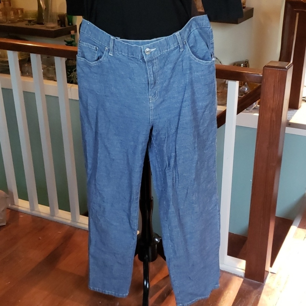 Classic Sag Harbor Womens Chambray With White. Topstitch Jeans
